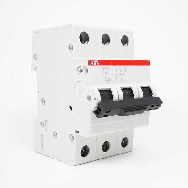 Disjuntor Termomagnético Fixo Tripolar SH203 C 4A 5 KA/3 KA 230/400VCA DIN