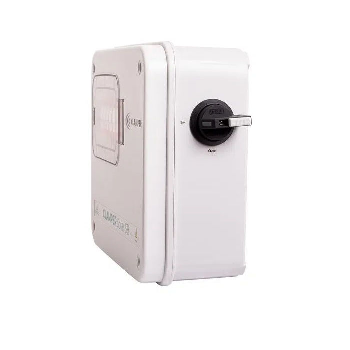 Caixa String BOX Policarbonato Transparente (A)253,3x(L)308,3x(P)112,5 mm com Seccionadora 32A com 2 DPS 40 KA 1040VCC 2 ENTRADAS/2 Saídas Branca