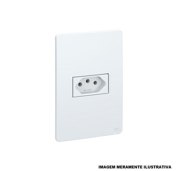 Tomada Embutir NBR 2P+T Embutir Horizontal 4x2 20A/250VCA com Placa e Suporte Branca Esatta .