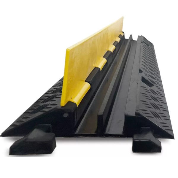 Passa Cabos Protetor PVC Emborrachado com 2 Vias 30x30 mm 500x250x42 mm Preto/Amarelo