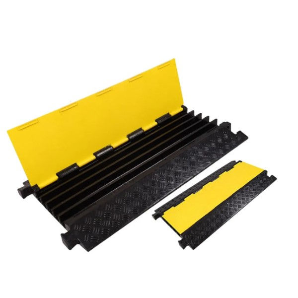 Passa Cabos Protetor PVC Emborrachado com 5 Vias 35x35 mm 1000x500x50 mm Preto/Amarelo