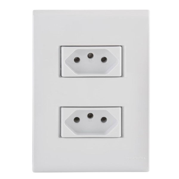 Tomada Embutir NBR 2P+T . Horizontal Dupla 4x2 20A/250VCA com Placa Branco Alto Brilho Linha Klin