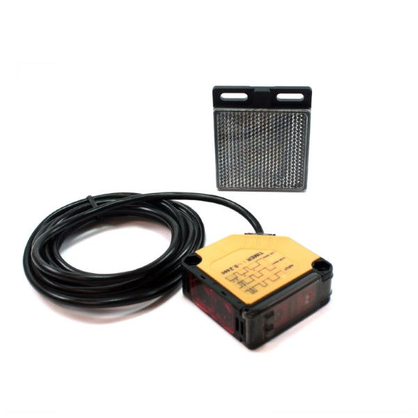 Sensor Fotoelétrico Retroreflectivo Retangular NPN 90-260VCA/20-30VCC 1NA Alcance 500 mm com Cabo 5 M IP65